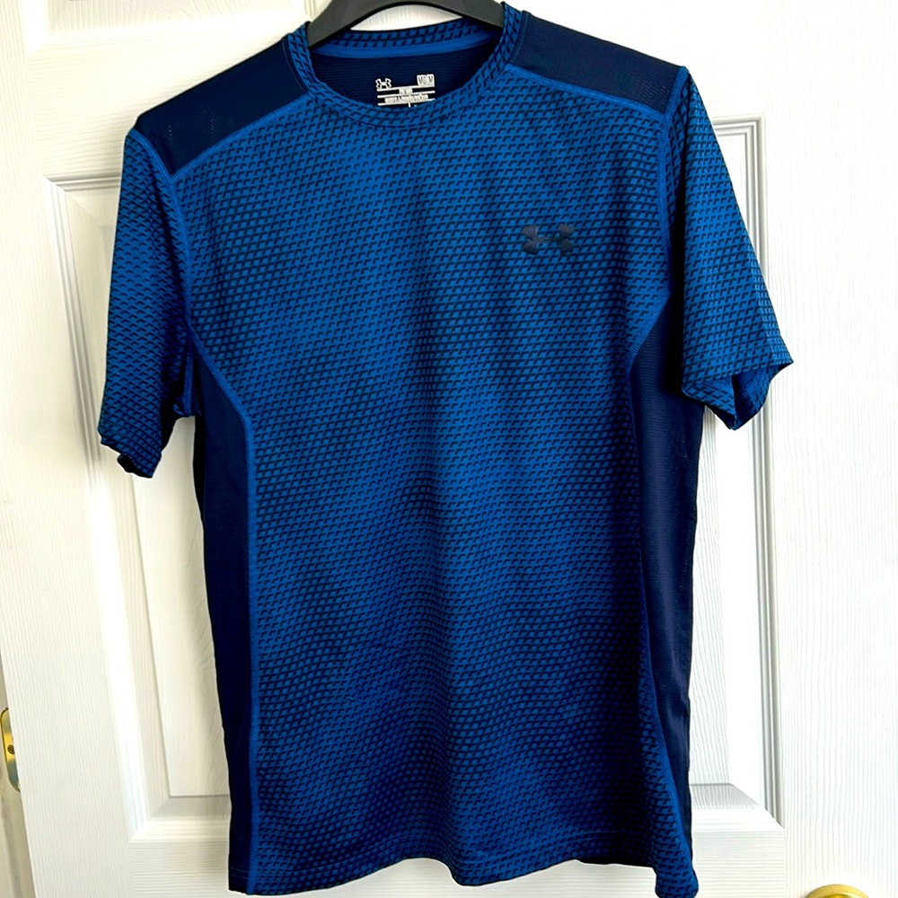 Under Armour Fitted HeatGear Short Sleeve Athletic Work Out Running Shirt